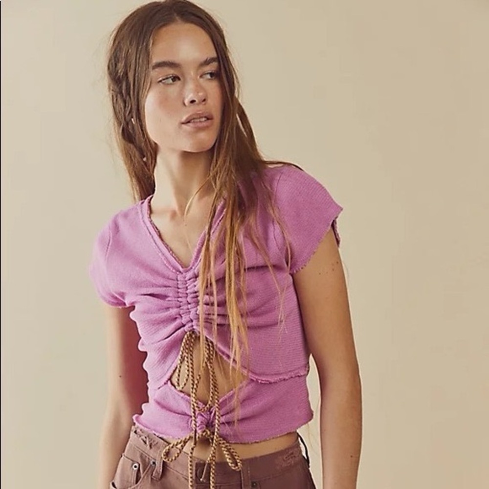 Free People Hot Mesh Tee Lavender Purple Size Medium Cut Outs Ties Cropped NEW